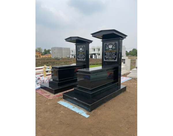 Mộ Đá Hoa Cương Bền Đẹp – Giải Pháp Thẩm Mỹ Và Bền Vững Cho Lăng Mộ 1